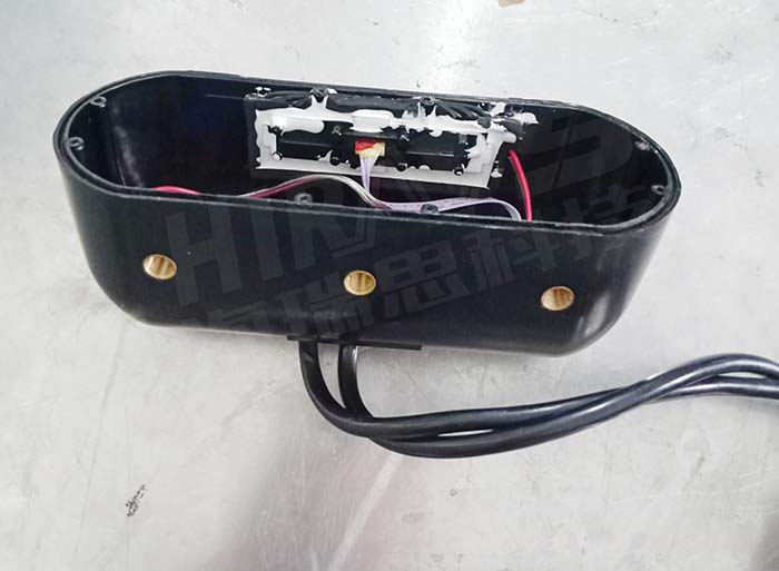 待测产品:音响整机和后壳 待测产品:音响整机和后壳