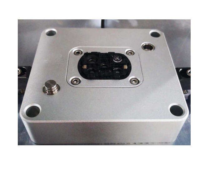 为了使手机后置摄像头防水检测更便捷， 海瑞思推出了这种检测设备